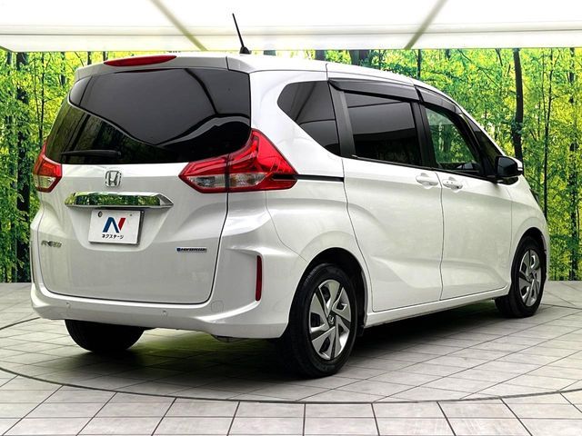 HONDA FREED HYBRID 2022