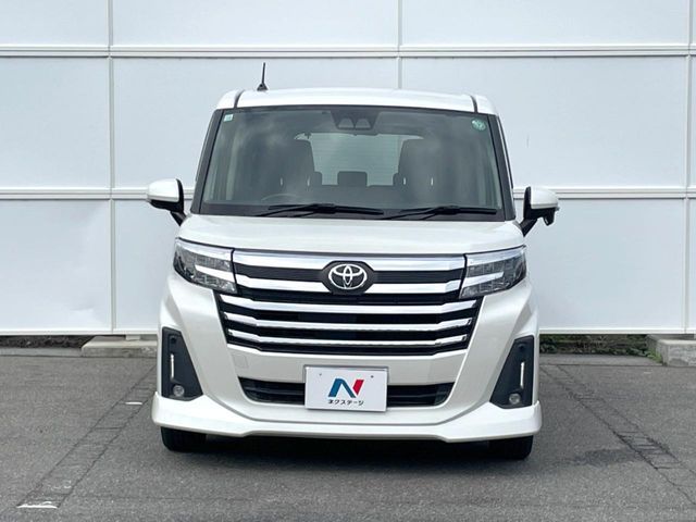TOYOTA ROOMY 2021