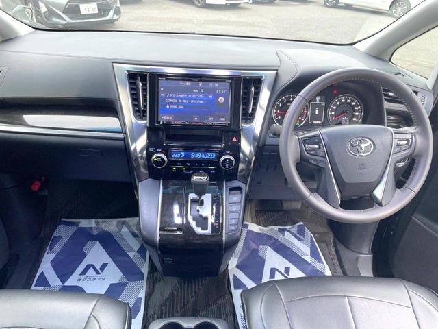 TOYOTA VELLFIRE 2015