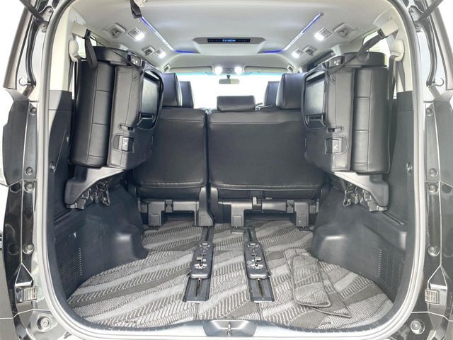 TOYOTA VELLFIRE 2015