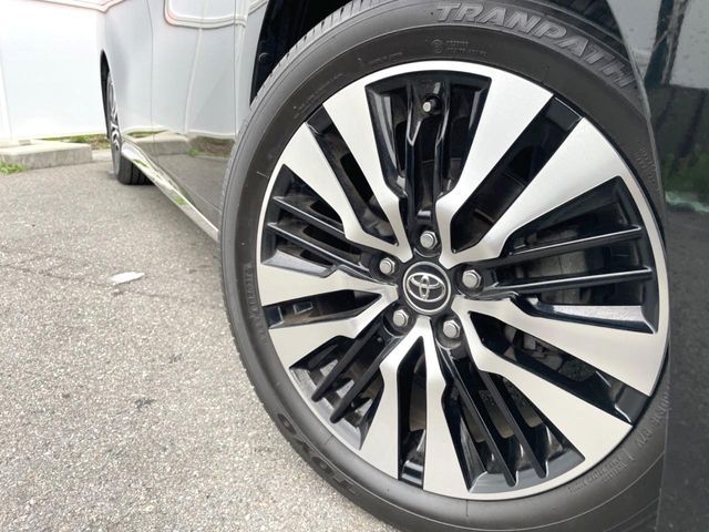 TOYOTA VELLFIRE 2015