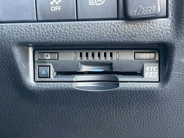 TOYOTA HARRIER HYBRID 2021