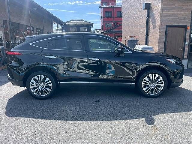 TOYOTA HARRIER HYBRID 2021