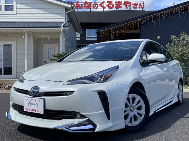 TOYOTA PRIUS 2019