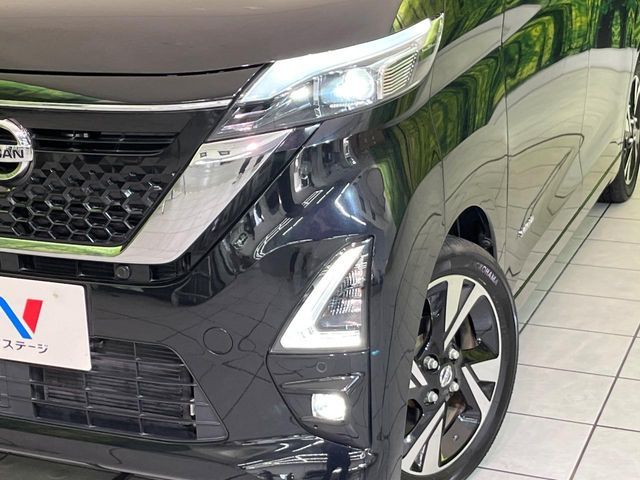 NISSAN ROOX 2020