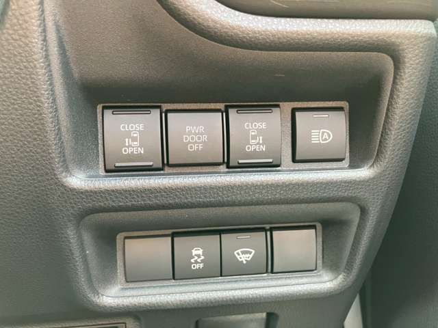 TOYOTA SIENTA HYBRID 2024