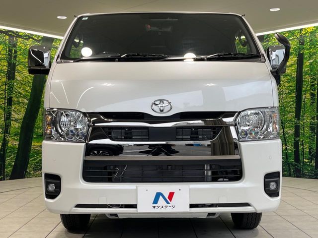 TOYOTA HIACE van 2WD 2025