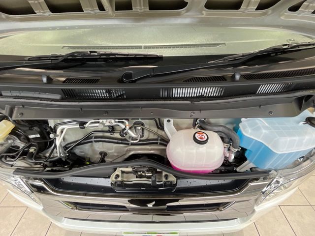 TOYOTA HIACE van 2WD 2025