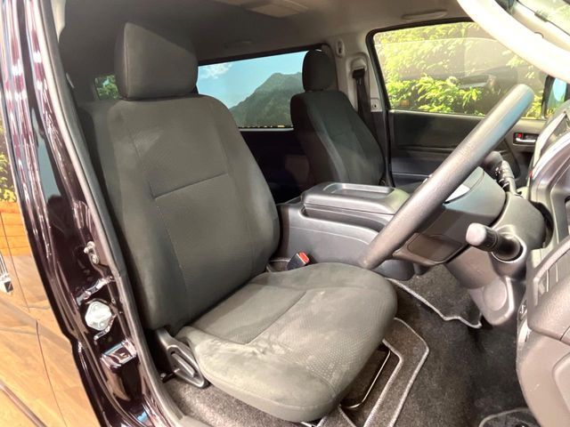 TOYOTA HIACE van 2WD 2019