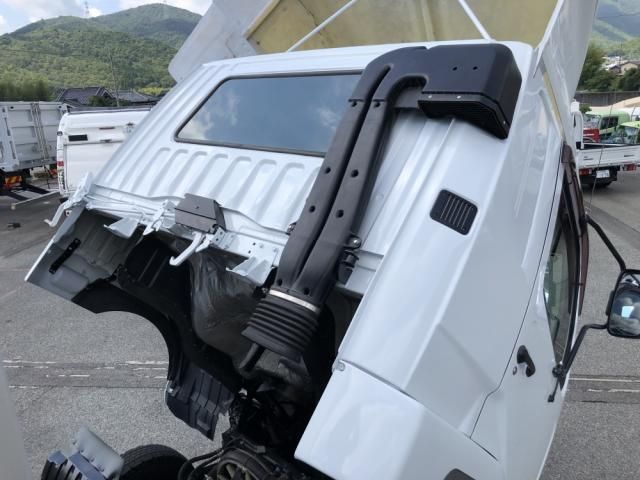 MITSUBISHI FUSOU FIGHTER 2018