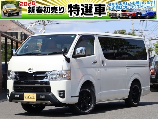 TOYOTA HIACE van 4WD 2023