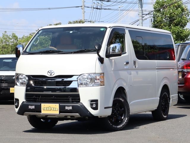 TOYOTA HIACE van 4WD 2023
