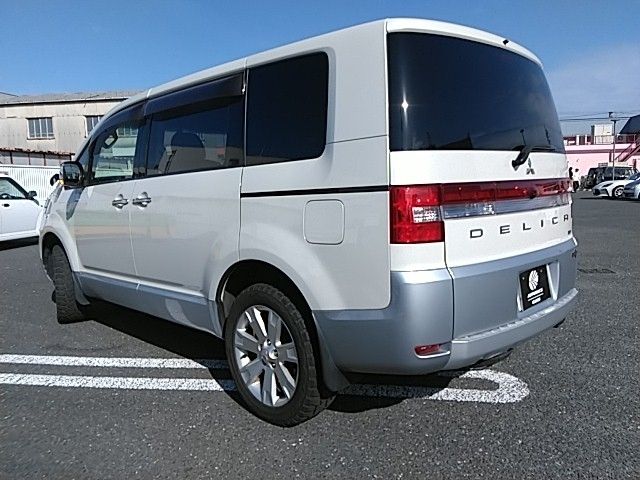 MITSUBISHI DELICA D:5 4WD 2016