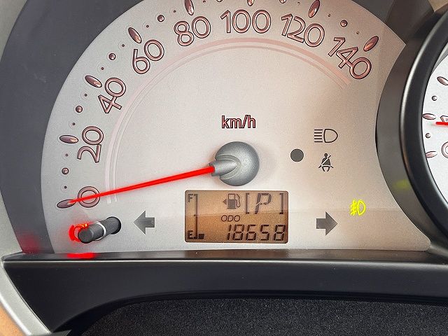 DAIHATSU MIRA GINO 2008