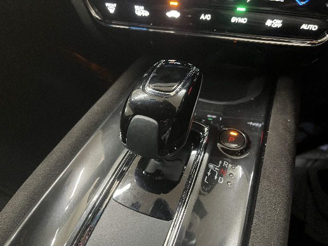 HONDA VEZEL HYBRID 2018