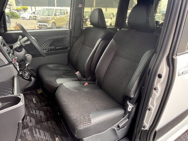 DAIHATSU TANTO CUSTOM 2021