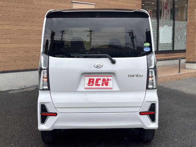 DAIHATSU TANTO CUSTOM 2021