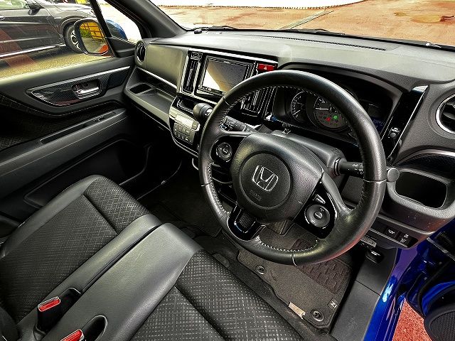 HONDA N-WGN CUSTOM 2017