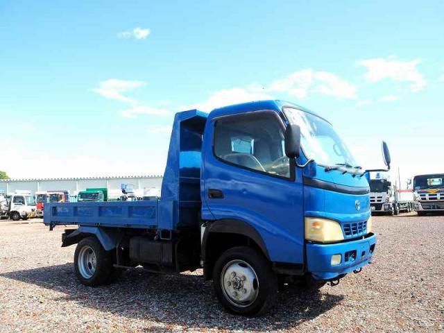 TOYOTA DYNA 2003