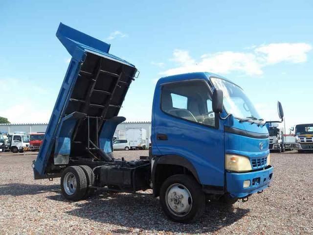 TOYOTA DYNA 2003