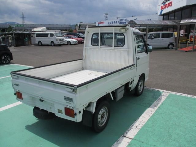 DAIHATSU HIJET truck 4WD 2003