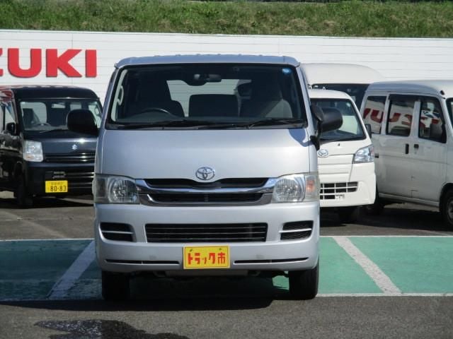 TOYOTA HIACE van 4WD 2009