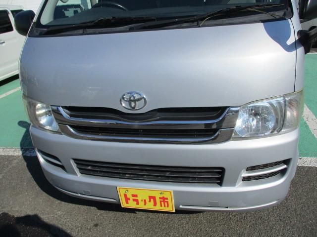 TOYOTA HIACE van 4WD 2009