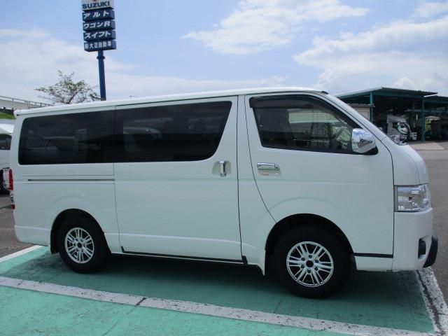 TOYOTA HIACE REGIUS WGN 4WD 2018