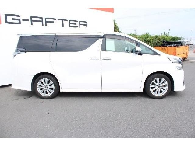 TOYOTA VELLFIRE 2015