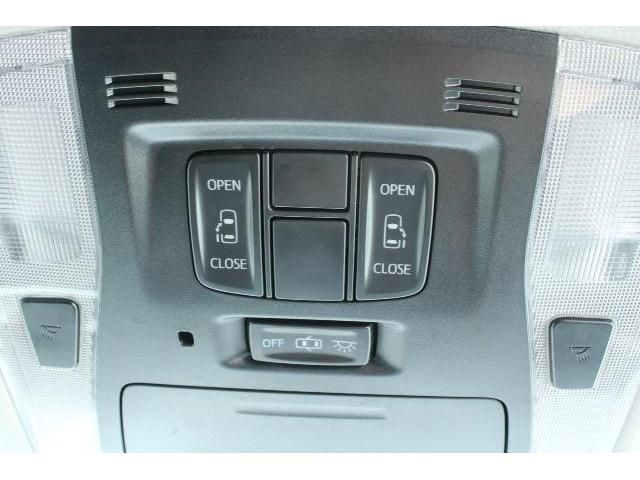 TOYOTA VELLFIRE 2015