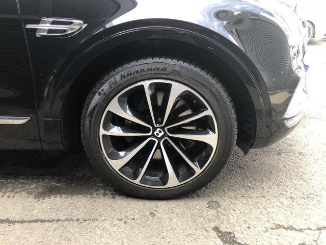 BENTLEY BENTLEY Bentayga 2018