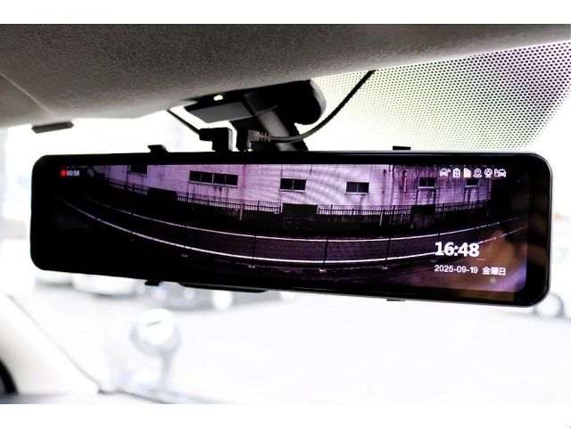 TOYOTA HIACE van 2WD 2016