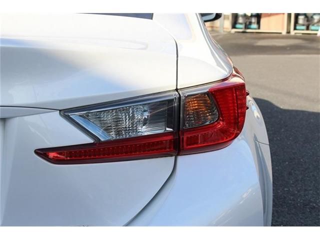 TOYOTA LEXUS RC300h 2016