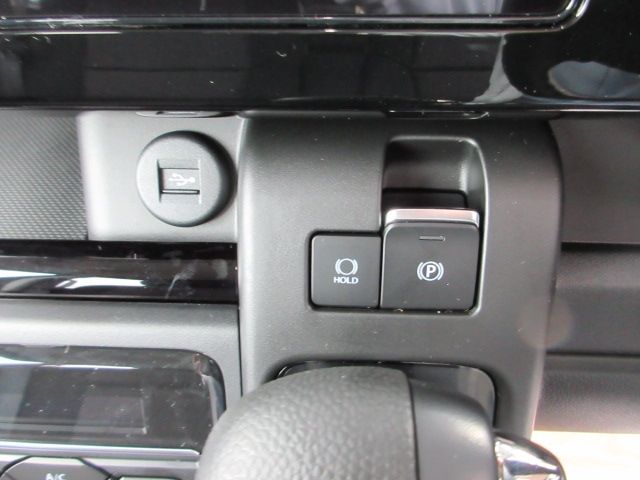 SUZUKI Spacia custom 4WD 2025