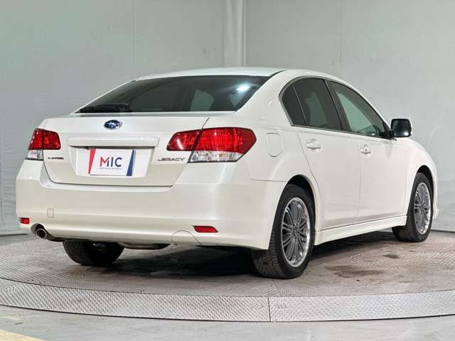SUBARU LEGACY B4 2011