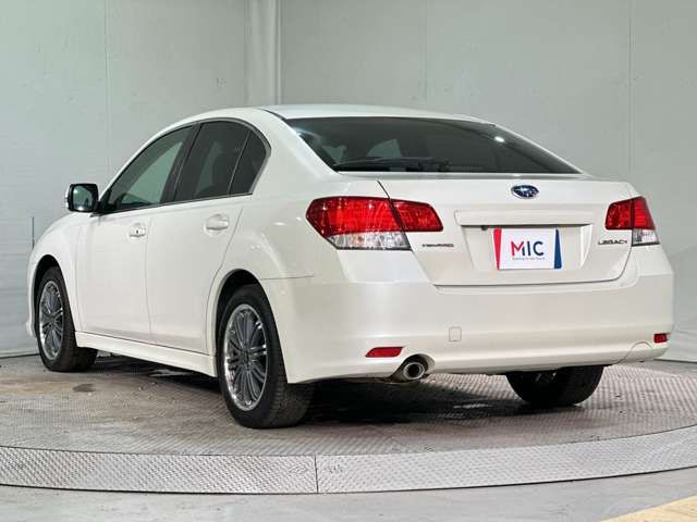 SUBARU LEGACY B4 2011