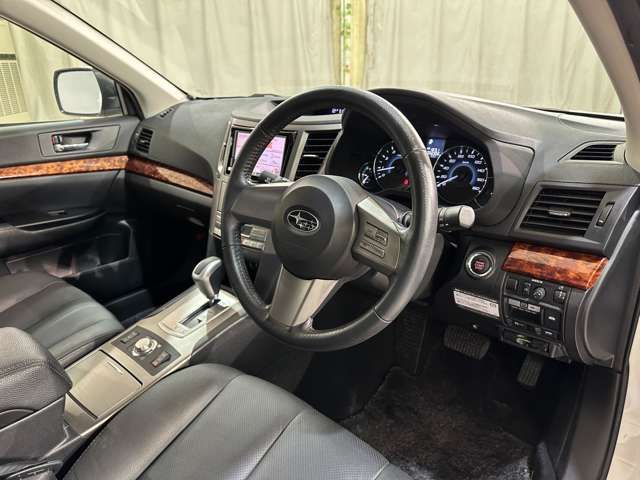 SUBARU LEGACY B4 2011