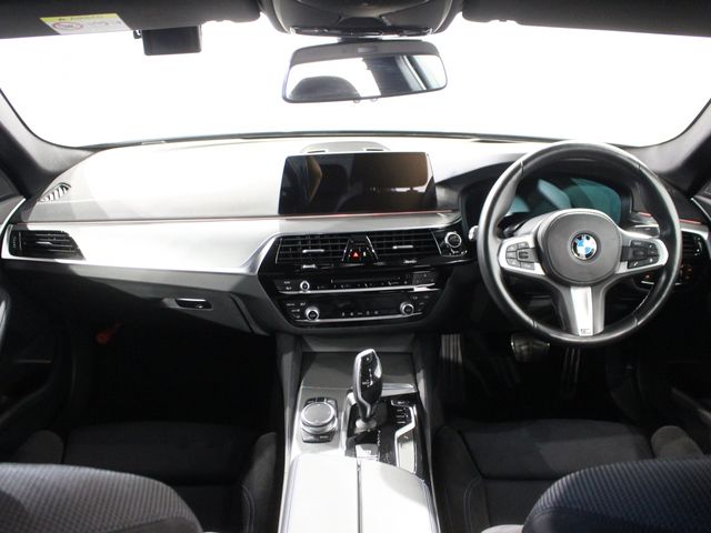 BMW BMW 5series sedan 2020