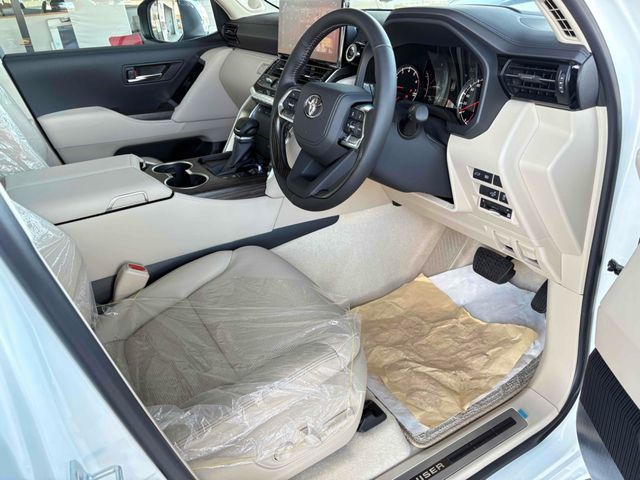 TOYOTA LANDCRUISER wagon 2024