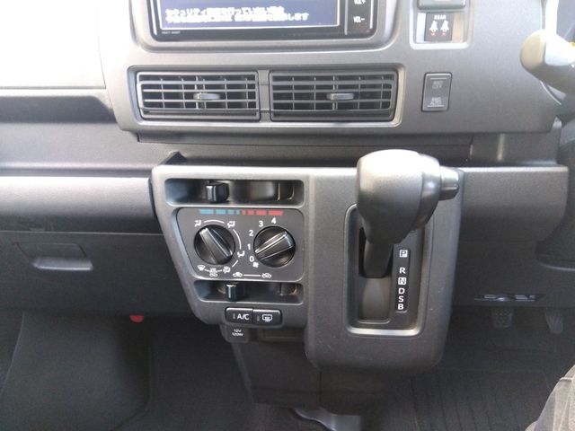 TOYOTA PIXIS van 4WD 2023