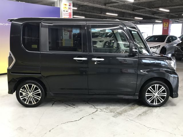 DAIHATSU TANTO CUSTOM 4WD 2017