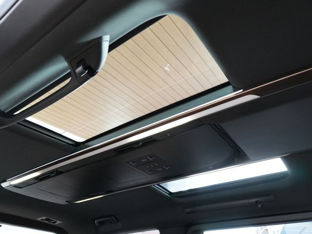 TOYOTA VELLFIRE  HYBRID 2023