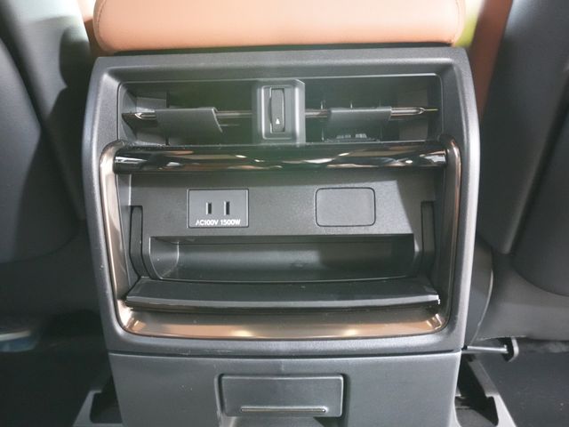 TOYOTA VELLFIRE  HYBRID 2023