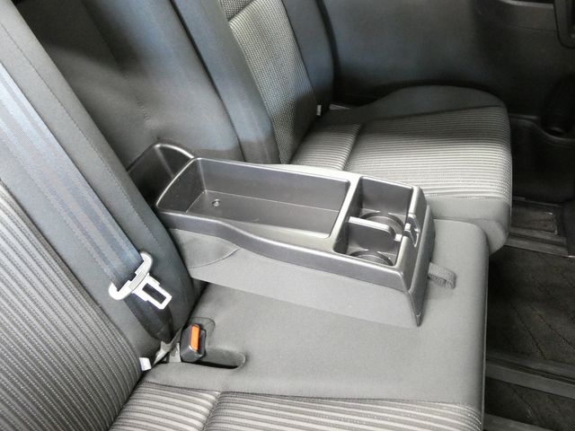 TOYOTA NOAH 4WD 2018