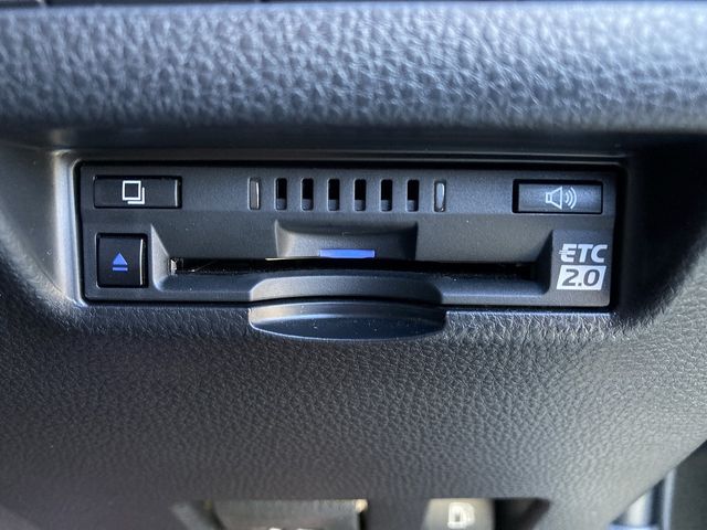 TOYOTA HARRIER HYBRID 2020