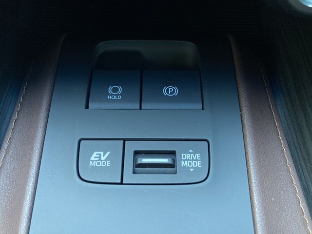 TOYOTA HARRIER HYBRID 2020