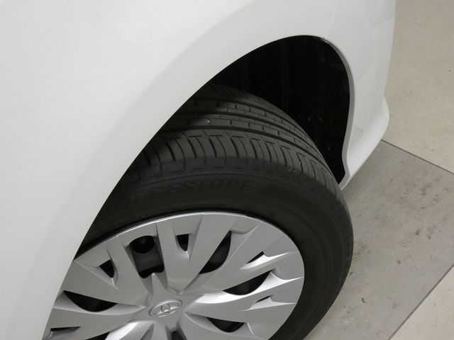 TOYOTA YARIS HYBRID 2023