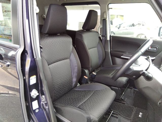 MITSUBISHI DELICA D:2 CUSTOM 2WD 2016