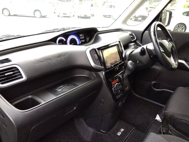 MITSUBISHI DELICA D:2 CUSTOM 2WD 2016