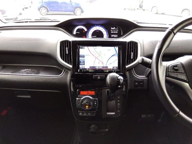 MITSUBISHI DELICA D:2 CUSTOM 2WD 2016